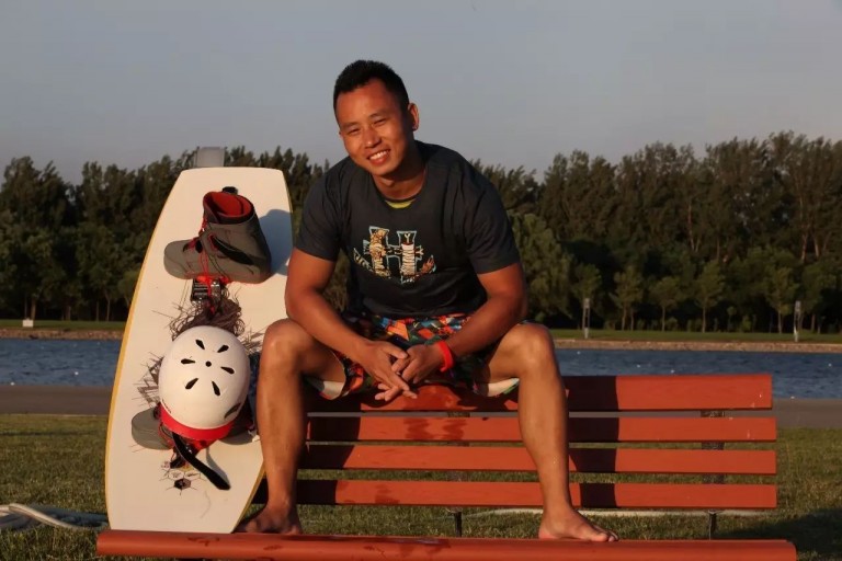 “争议”的滑水之路——舒振益