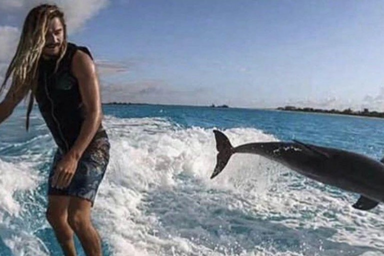 你见过牛到不行的wakesurf镜头都是出自于他